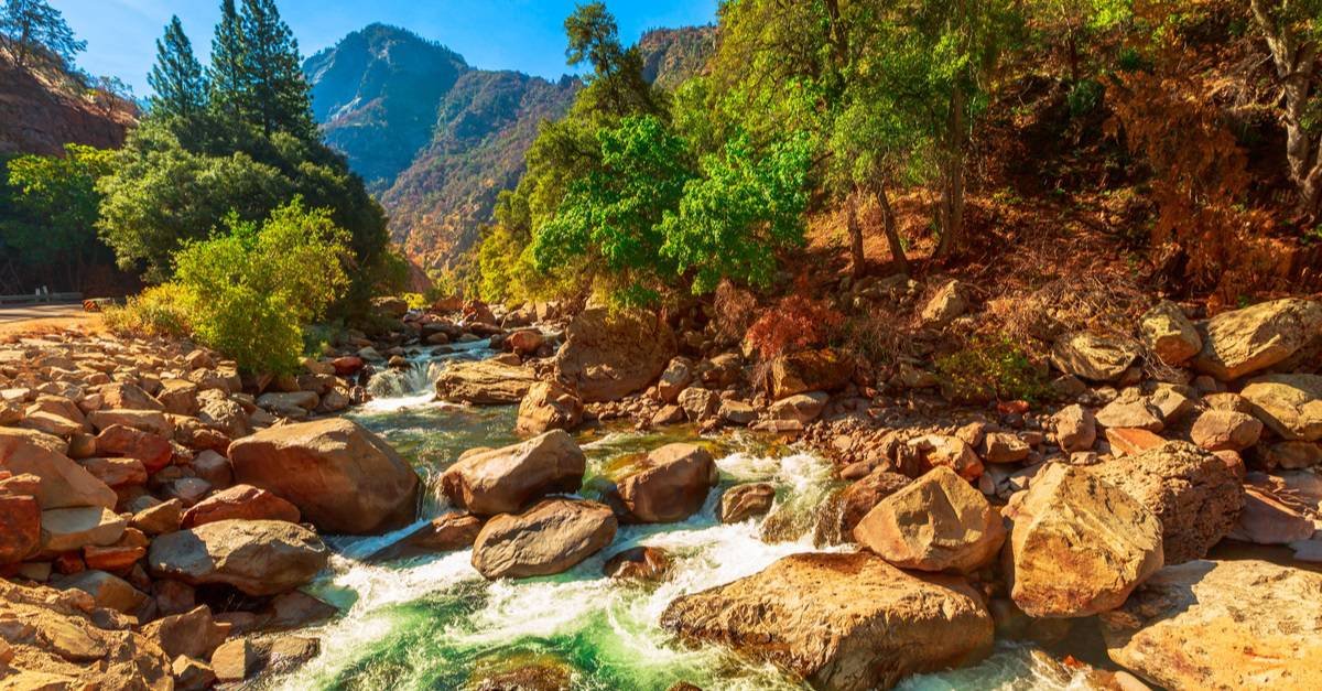 Kings river on Kings Canyon National Park scenic view